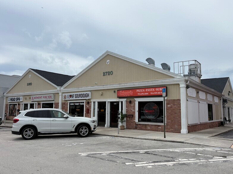 More Photos Of 2720 E Oakland Park Blvd, Fort Lauderdale Storefront Retail Office For Lease