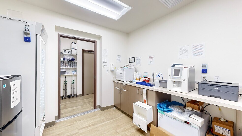 More Photos Of 7460 S Gartrell Rd, Aurora Freestanding For Sale