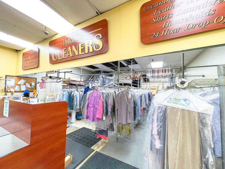 More Photos Of 11-35 Montauk Hwy, Blue Point Unknown For Lease