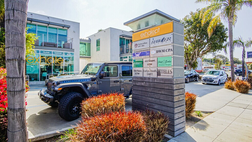 More Photos Of 326 S Pacific Coast Hwy, Redondo Beach Office For Lease