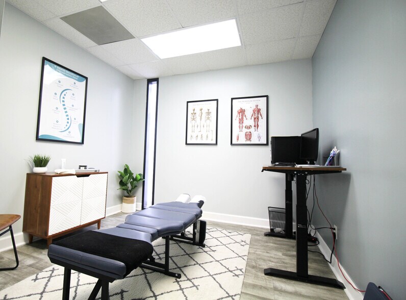 More Photos Of 9765 San Jose Blvd, Jacksonville Medical For Lease