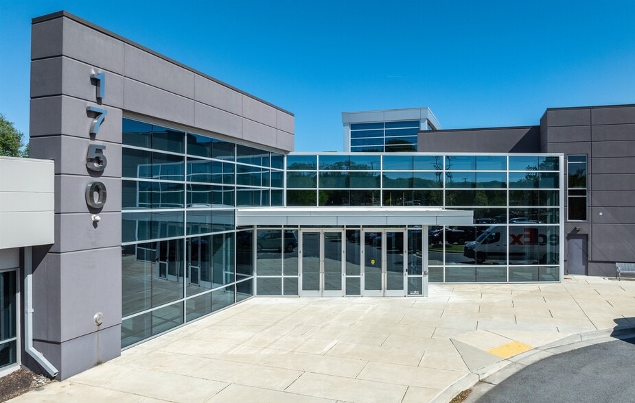 Primary Photo Of 1750 Forest Dr, Annapolis Medical For Lease