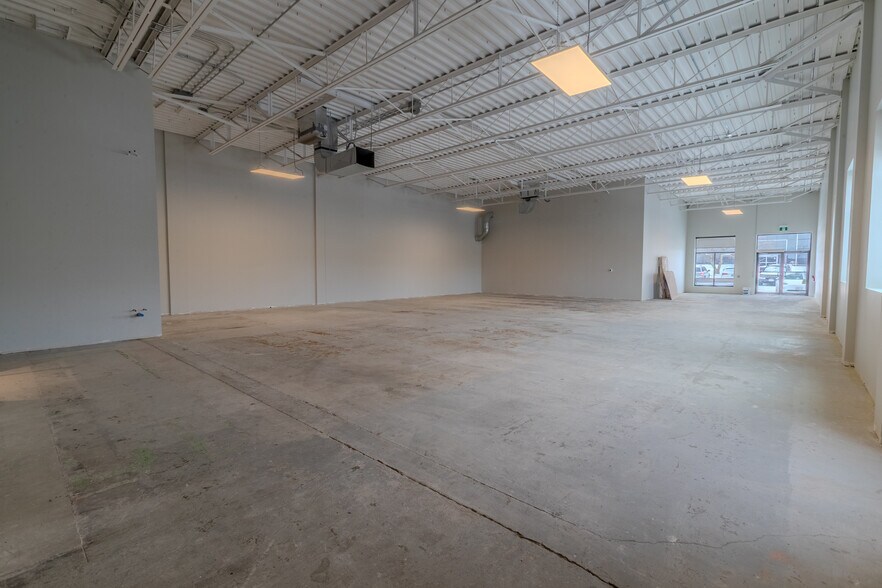 More Photos Of 510 Weber St N, Waterloo Warehouse For Lease