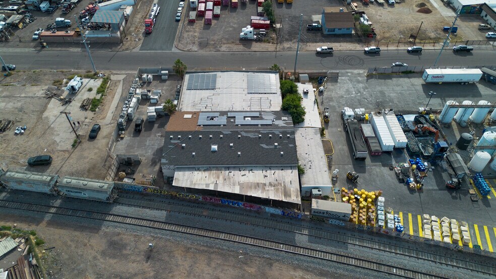 More Photos Of 1302 W Lincoln St, Phoenix Warehouse For Sale