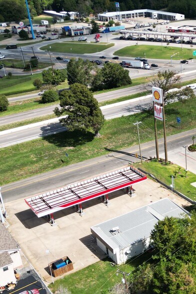 More Photos Of 13411 Interstate 20 W, Lindale Convenience Store For Lease