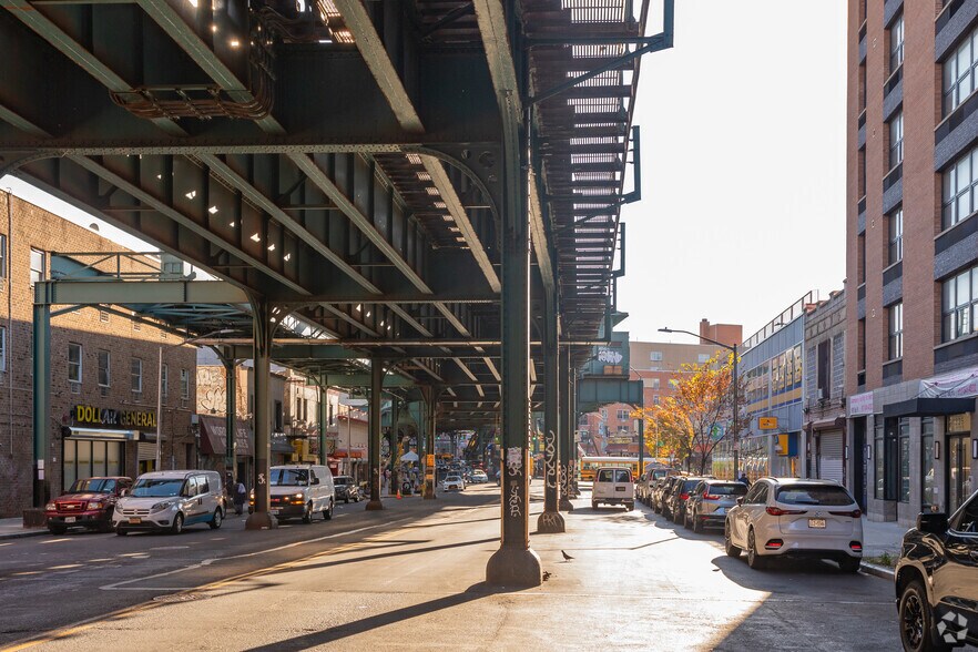 More Photos Of 1325 Southern Blvd, Bronx Apartments For Lease