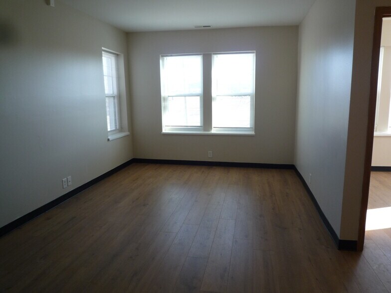 More Photos Of 4400 W Florissant Ave, Saint Louis Apartments For Sale