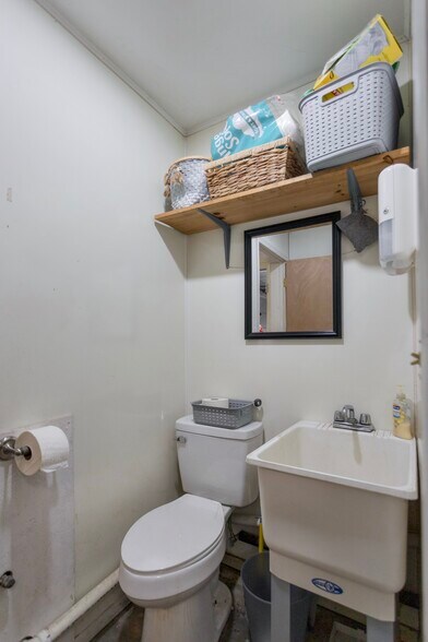 More Photos Of 510 W 28th St, Buena Vista Warehouse For Sale