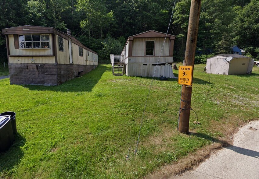 More Photos Of 113 Maranda Ln, Bluefield Manufactured Housing Mobile Home Park For Sale