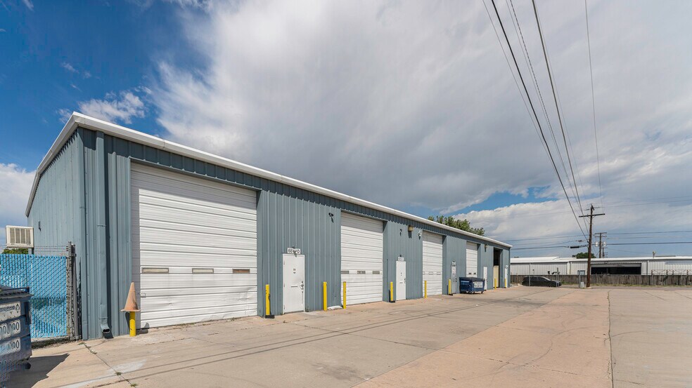 More Photos Of 6810 E 53rd Pl, Commerce City Warehouse For Lease