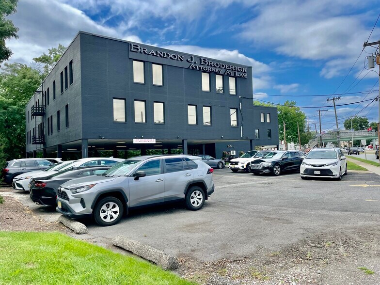 Primary Photo Of 65 Route 4, River Edge Medical For Lease