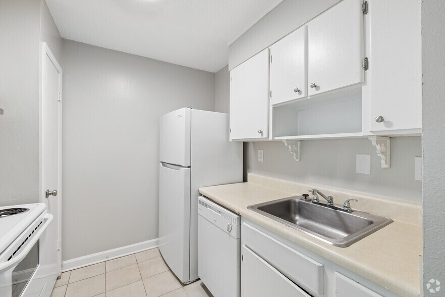 More Photos Of 6601 Old Shell Rd, Mobile Apartments For Sale