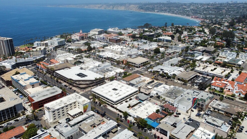 More Photos Of 7739-7743 Fay Ave, La Jolla Storefront Retail Office For Lease