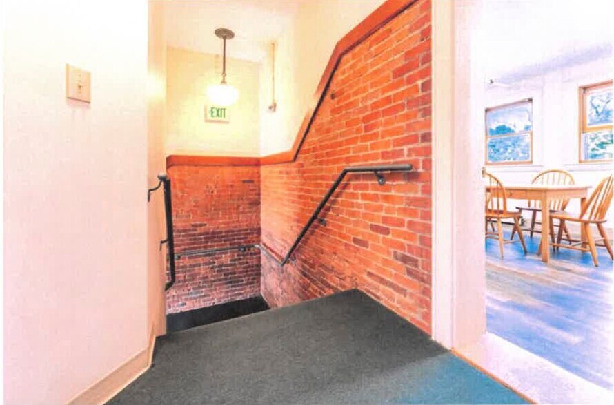 More Photos Of 190 Hanover St, Lebanon Medical For Lease