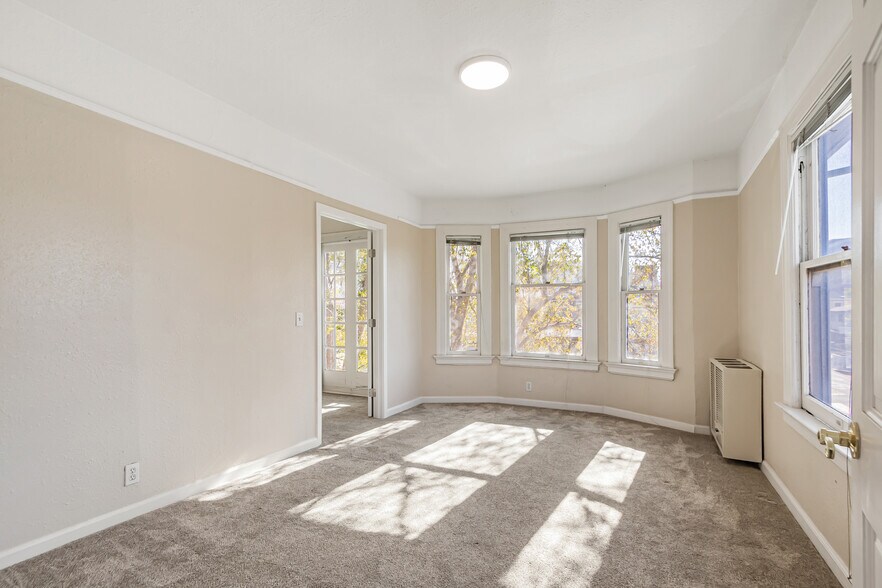 More Photos Of 270 E Saint John St, San Jose Apartments For Sale