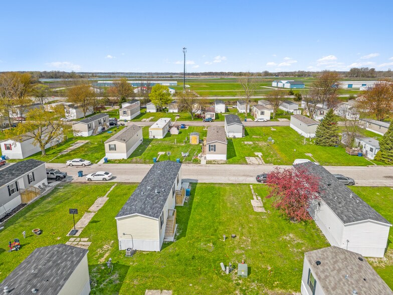 More Photos Of 765 S River Rd, Bay City Manufactured Housing Mobile Home Park For Sale