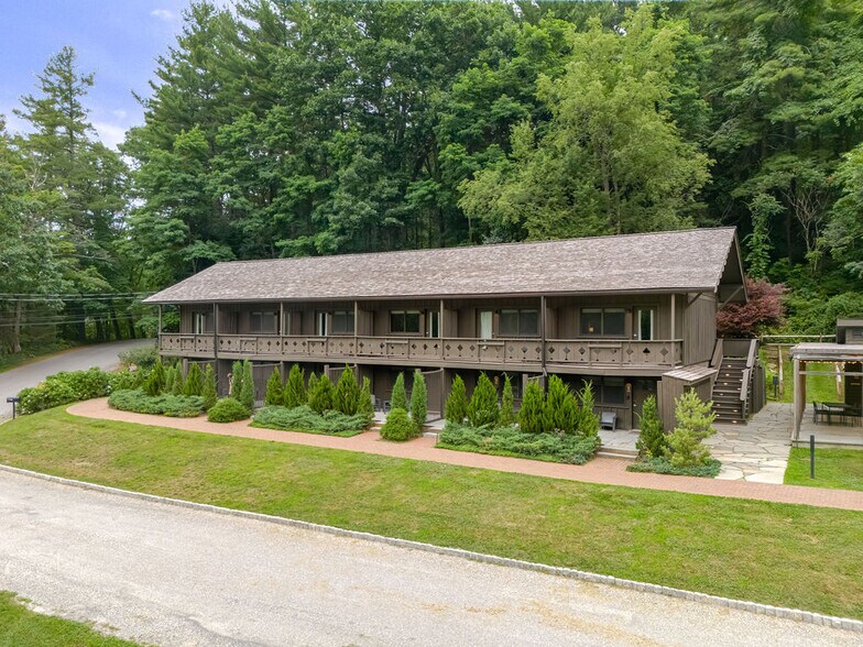 More Photos Of 37 Catamount Rd Hillsdale, Hillsdale Hotel For Sale