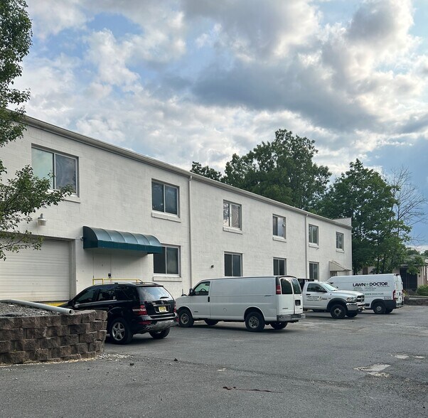 More Photos Of 51 Willow St, Washington Industrial For Sale