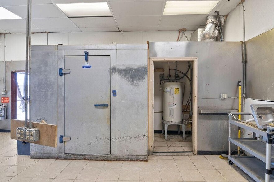 More Photos Of 5506 Saratoga Blvd, Corpus Christi Restaurant For Lease