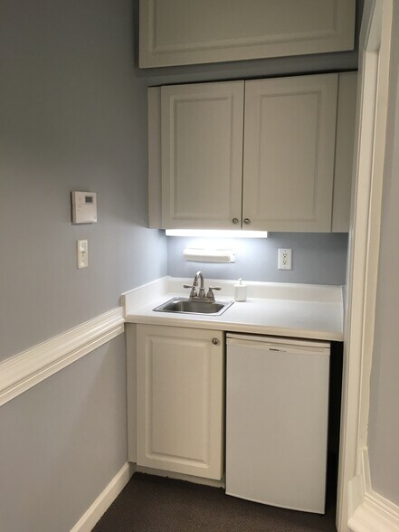 More Photos Of 543 Keisler Dr, Cary Office For Lease
