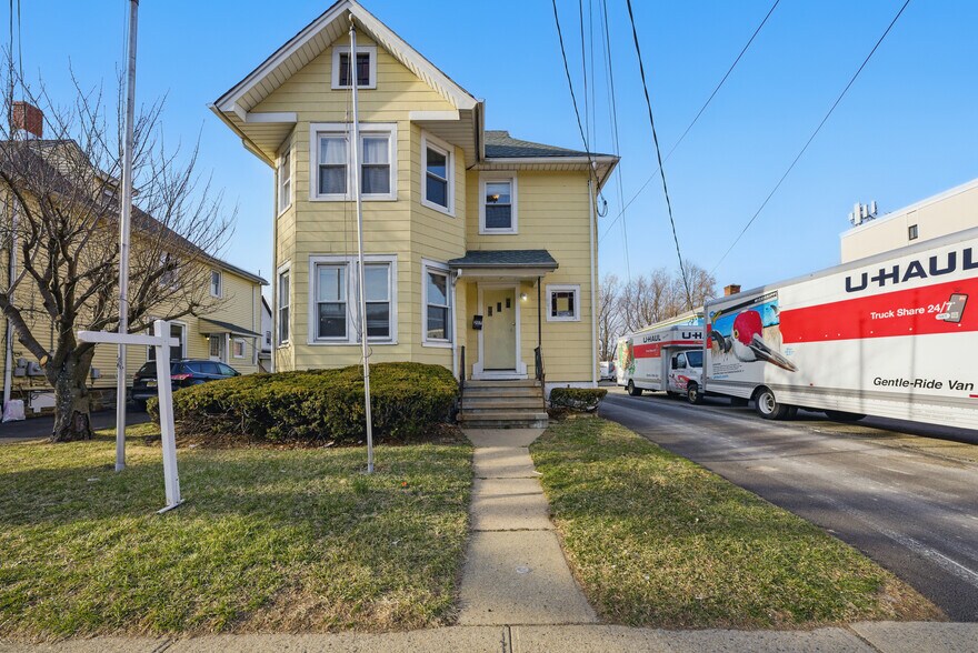 More Photos Of 203 E Blackwell St, Dover Multifamily For Sale