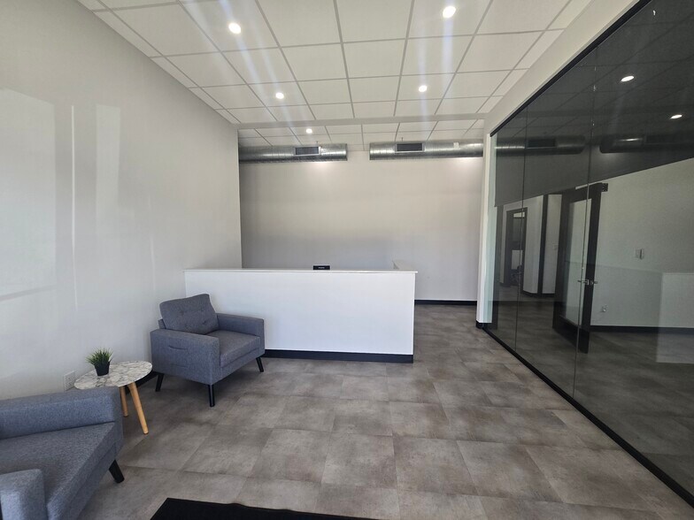 More Photos Of 714 Highway 71 W, Bastrop Freestanding For Lease