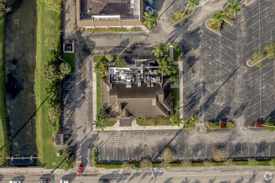 More Photos Of 2019-2097 N University Dr, Sunrise Unknown For Lease