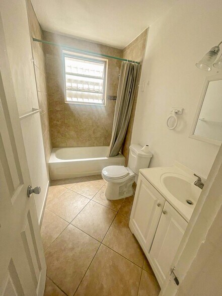 More Photos Of 711 NW 1st St, Miami Apartments For Sale