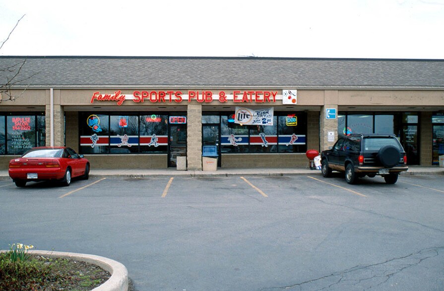 More Photos Of 4500-4574 State Route 71, Oswego Restaurant For Lease
