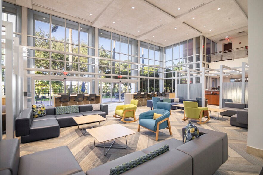 More Photos Of 901 Peninsula Corporate Cir, Boca Raton Office For Lease