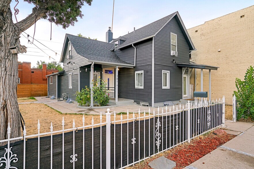 Primary Photo Of 701 Galapago St, Denver Apartments For Sale