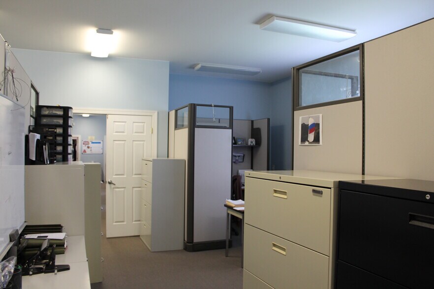 More Photos Of 37 W Fairmont Ave, Savannah Office For Lease