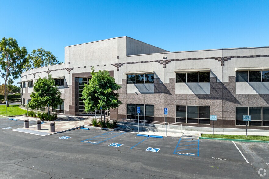 More Photos Of 12898 Towne Center Dr, Cerritos Office For Sale