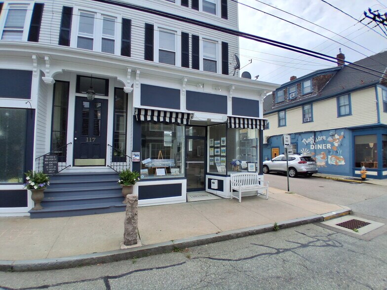 More Photos Of 117 Water St, Stonington Apartments For Sale