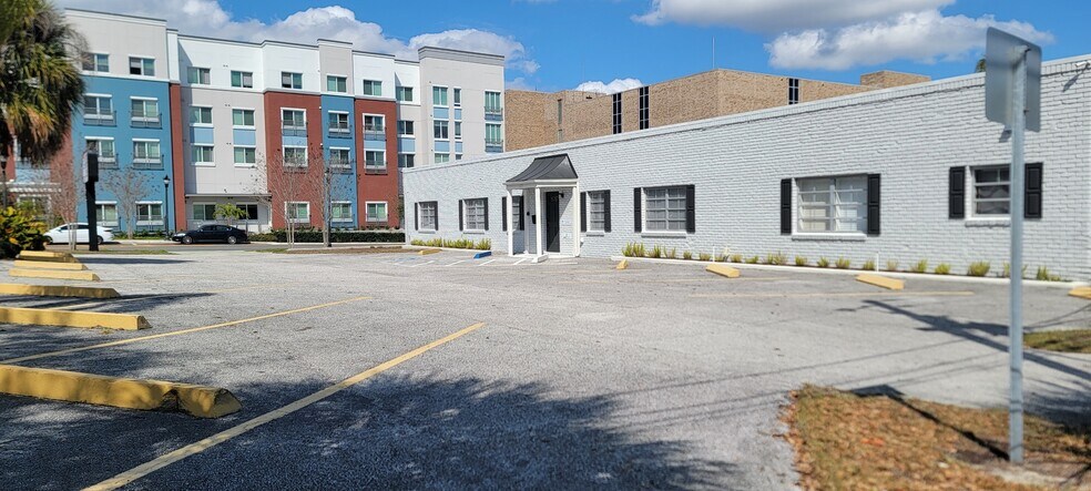 More Photos Of 1275 Cleveland St, Clearwater Medical For Lease