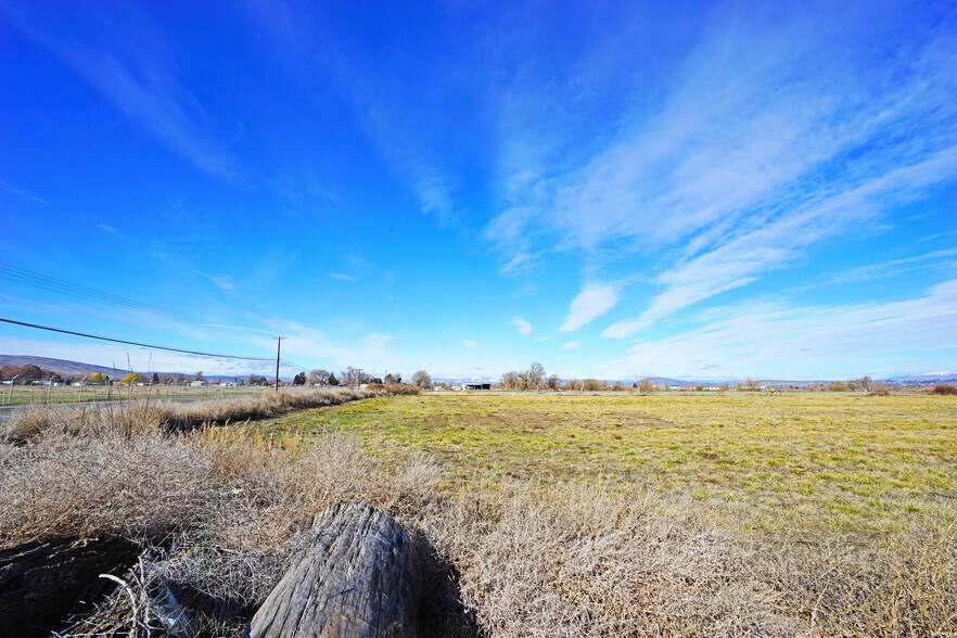 More Photos Of 3300 Ahtanum Rd, Yakima Land For Sale