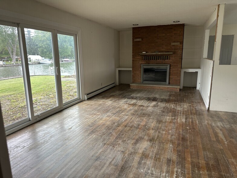 More Photos Of 208 E Island Dr, Eastlake Land For Sale