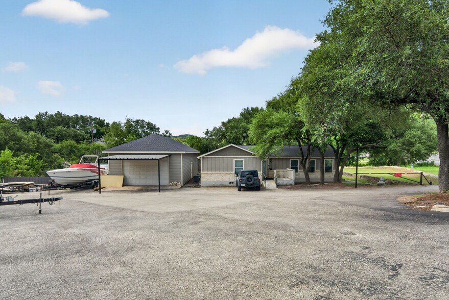 Primary Photo Of 156 Canyon Bnd, Canyon Lake Medical For Sale