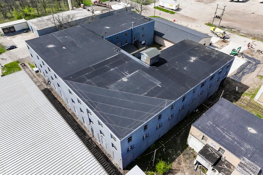 More Photos Of 1811 Factory St, Kalamazoo Manufacturing For Sale