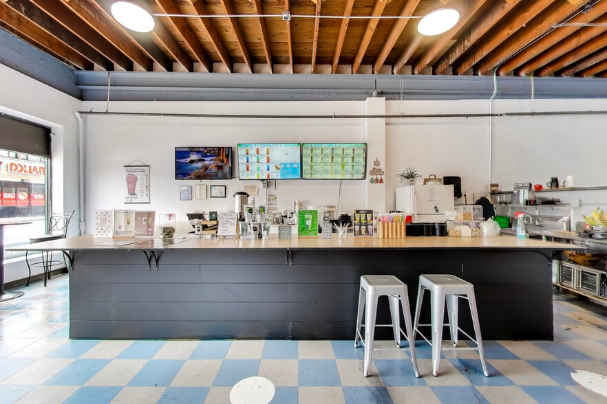 More Photos Of 3426 W Diversey Ave, Chicago Storefront For Lease
