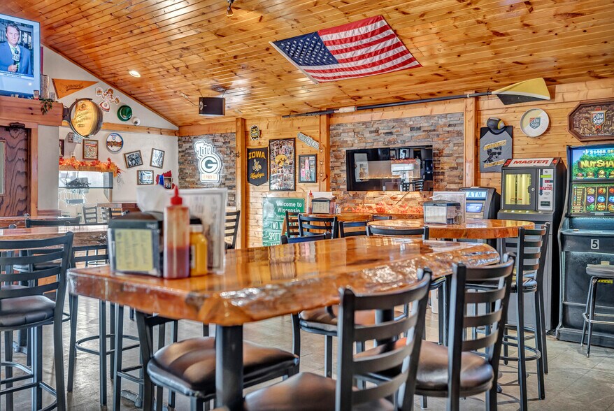 More Photos Of 1123 3rd St S, La Crosse Bar For Sale