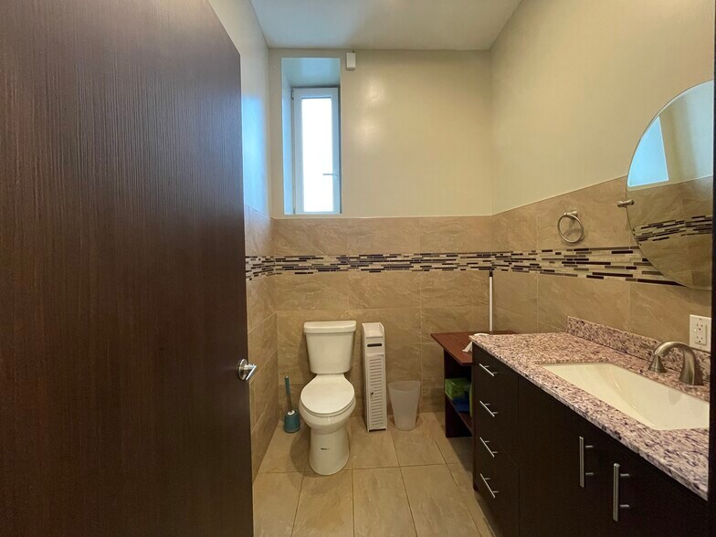 More Photos Of 78-04 67th Dr, Middle Village Apartments For Lease