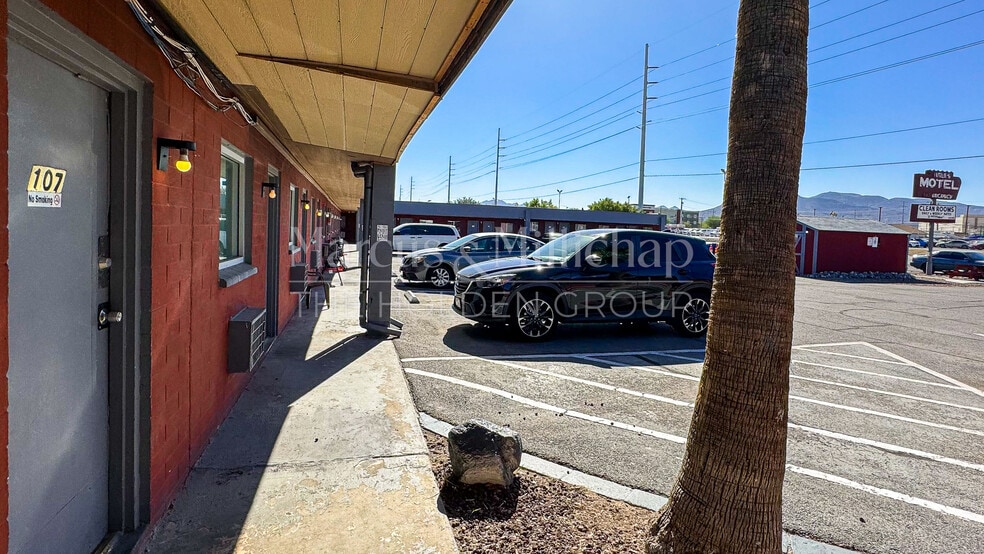More Photos Of 1636 N Boulder Hwy, Henderson Hotel For Sale
