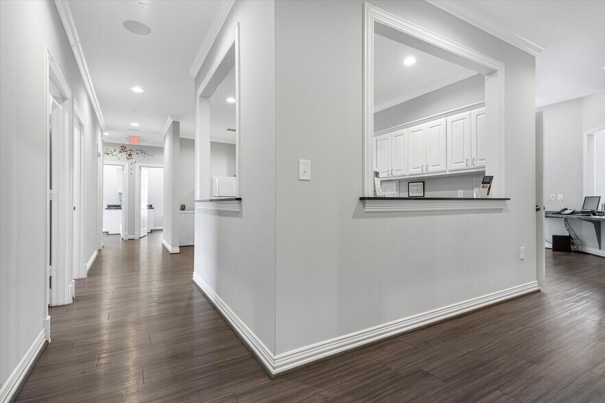 More Photos Of 425 Old Newman Rd, Frisco Medical For Sale