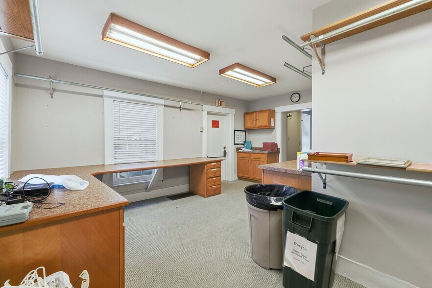 More Photos Of 607 E Charles St, Muncie General Retail For Sale