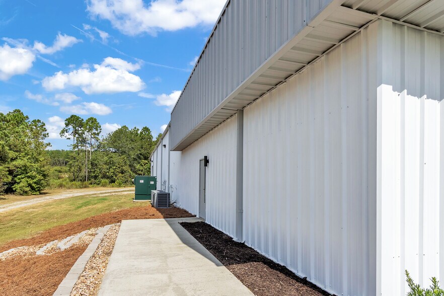 More Photos Of 1982 Us-1, Graniteville Industrial For Sale