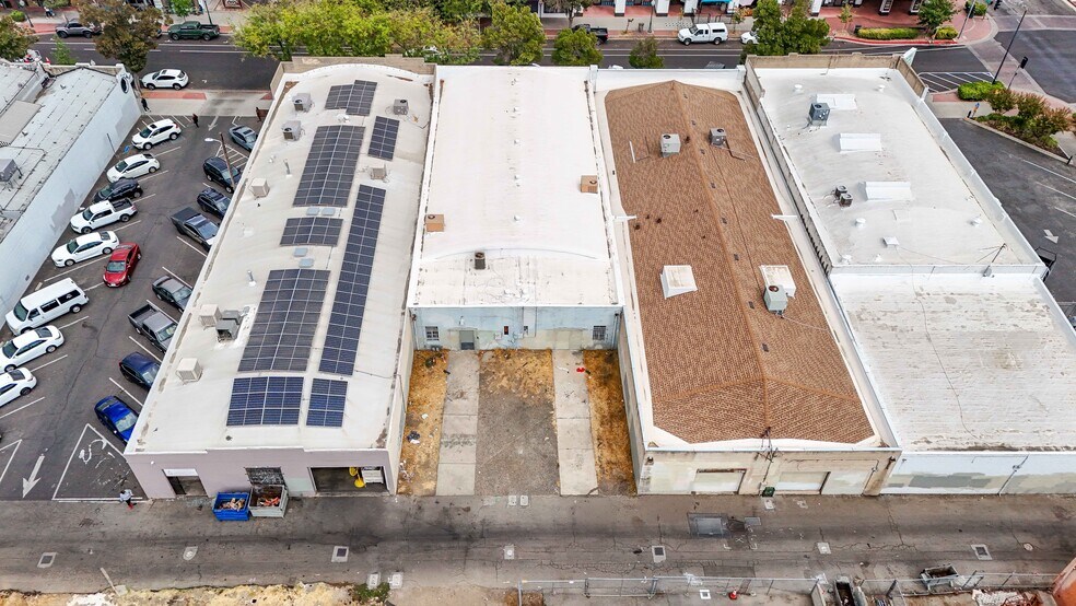 More Photos Of 328-332 W Main St, Merced Storefront For Lease