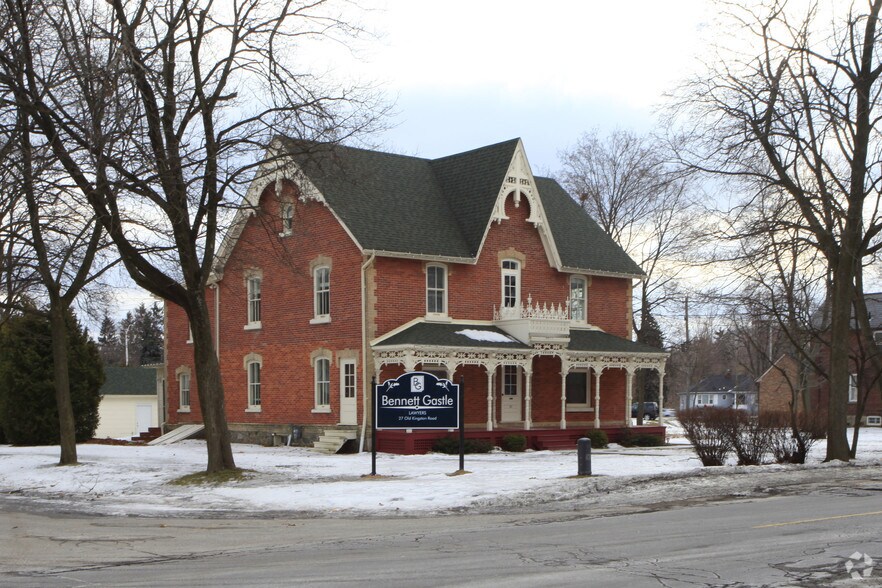 More Photos Of 27 Old Kingston Rd, Toronto Office Residential For Sale