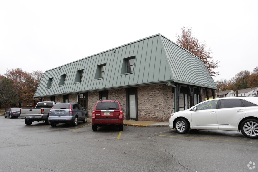 Primary Photo Of 815 S Clairborne Rd, Olathe Office For Lease