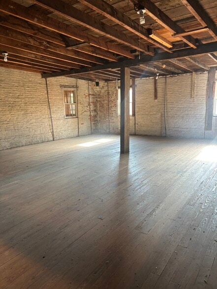 Primary Photo Of 824 Highland Ave, Lancaster Warehouse For Lease